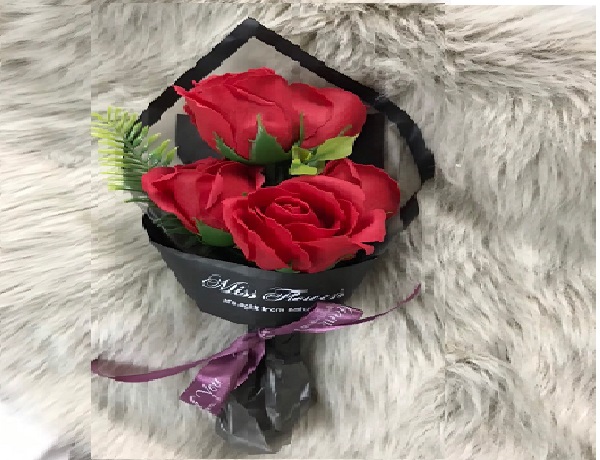 HOA HỒNG 5 BÔNG MISS FLOWERS BÓ THẮT NƠ SANG TRỌNG