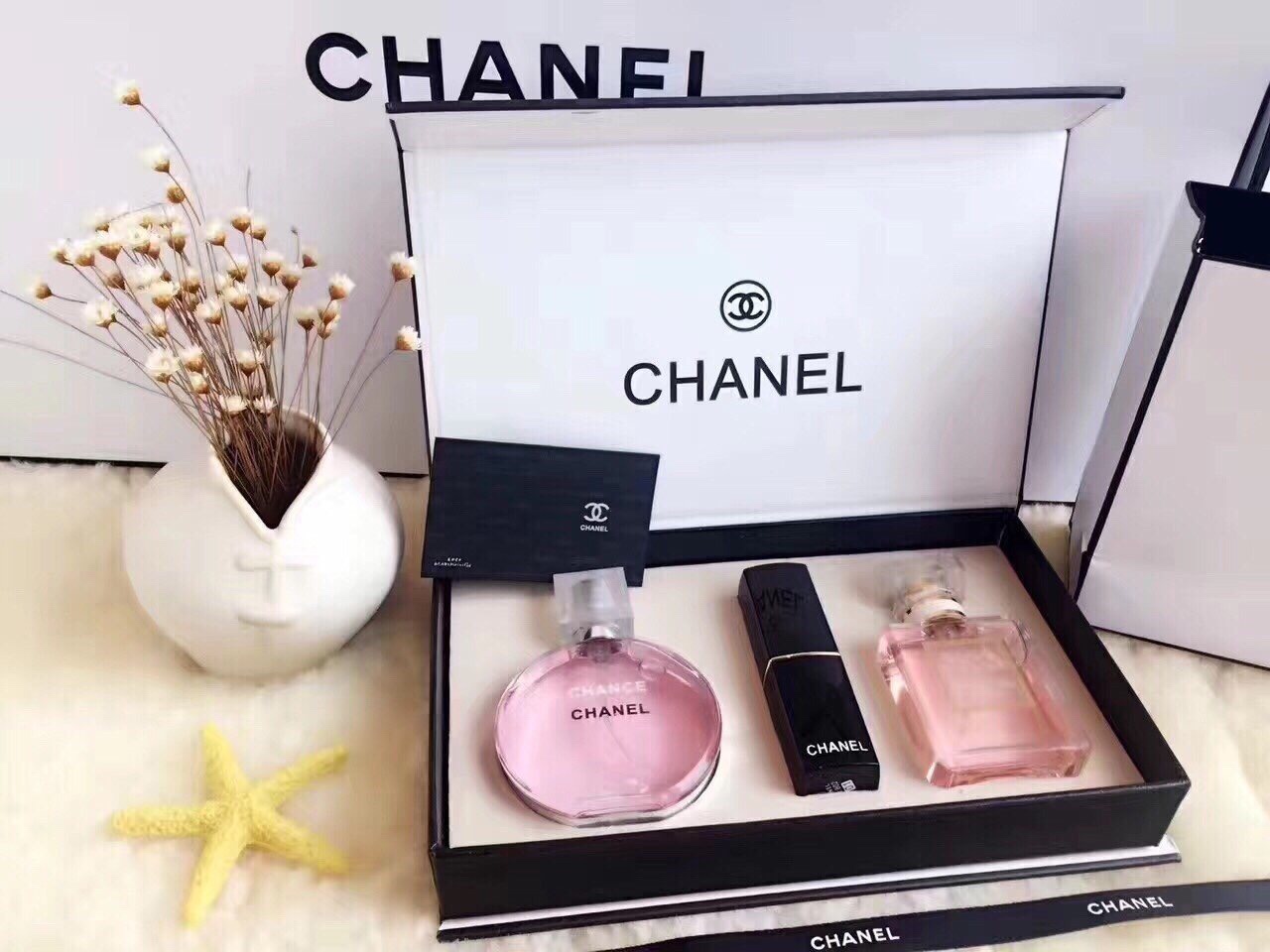 BỘ MỸ PHẨM CHANEL 3 MÓN CAO CẤP